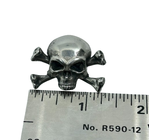 Skull and crossbones pewter lapel pin - skull lapel pin - skull badge - Pewter skull - Skull Crossbones pin badge in solid pewter - skull