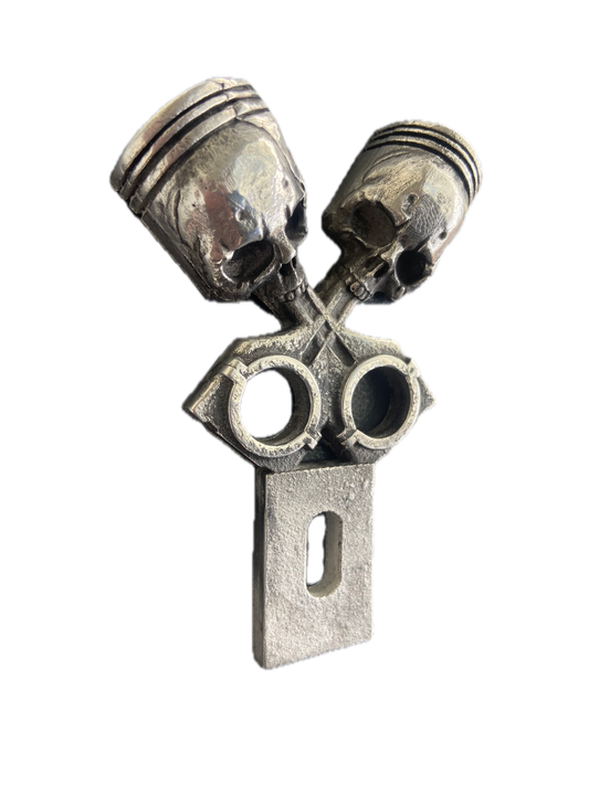 Piston Skull Head Licence Plate Topper - Custom Hot Rod and Motorbike Accessories